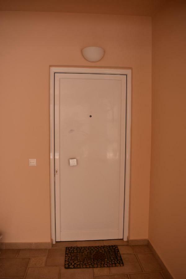 Sia'S Studio Kalamata Bagian luar foto